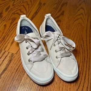 Sperry Women’s Crest Vibe Satin Lace sneaker Ribbon Size 8.5